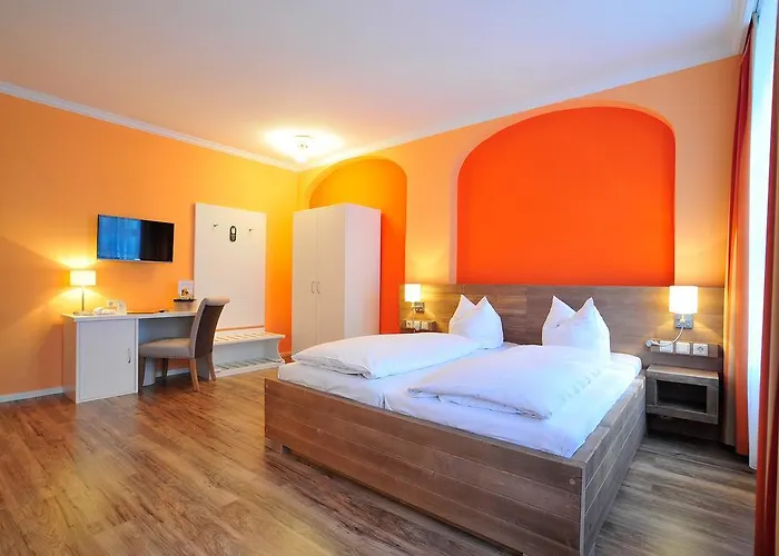 Hotel Am Obermarkt 3*